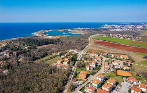 Pet Friendly Apartment In Duba