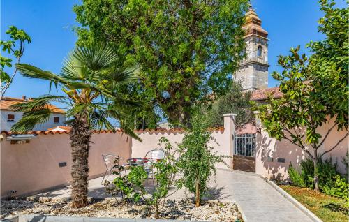 Two-Bedroom Apartment In Fazana