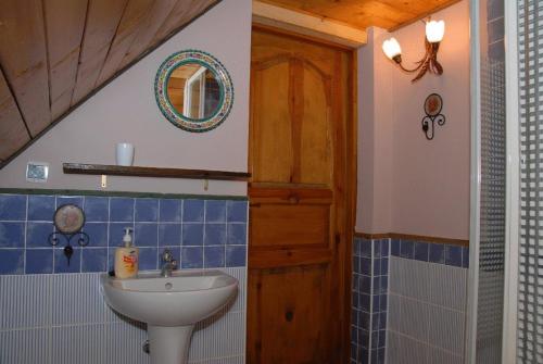 A bathroom at Rezydencja Święty Spokój