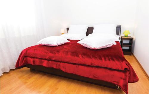 Two-Bedroom Apartment In Biograd
