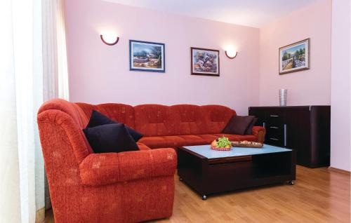 Two-Bedroom Apartment In Biograd