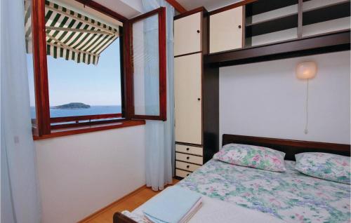 Awesome Apartment In Prizba With 1 Bedrooms And Wifi 객실 침대