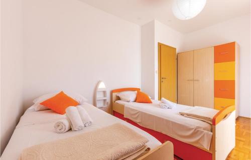 Krevet ili kreveti u jedinici u objektu Cozy Home In Kastel Luksic With Wifi