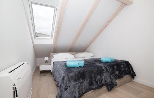 Three-Bedroom Apartment In Trogir