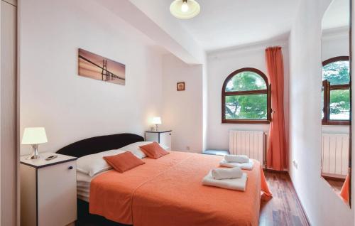 Легло или легла в стая в Amazing Apartment In Jesenice With Wifi