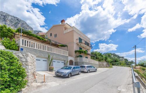 Apartment Omis With Sea View Iii