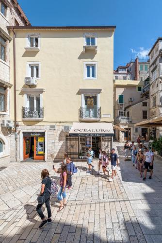 Palace Luxury Retreat - Old Town