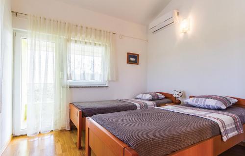 Gallery image of 3 Bedroom Lovely Home In Sisan in Šišan