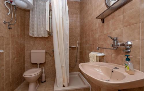 Gallery image of 2 Bedroom Beautiful Apartment In Blato in Prizba