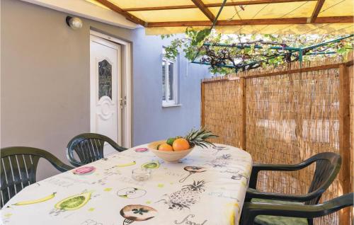 One-Bedroom Apartment In Fazana