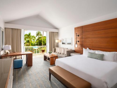 Postel nebo postele na pokoji v ubytování Fairmont El San Juan Hotel