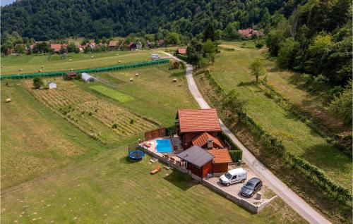 Kolam renang di atau dekat dengan Amazing Home In Blazevci With Sauna