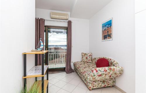 Beautiful Apartment In Kastel Stafilic With Wifi