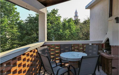 Awesome Apartment In Novi Vinodolski