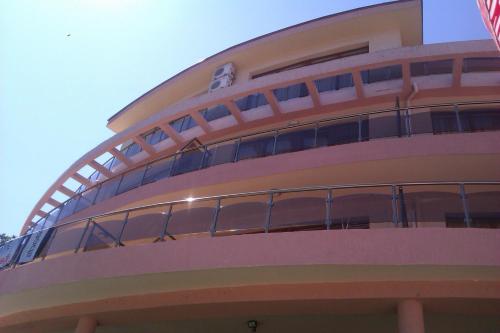 Gallery image of Sunny Paradise Family Hotel in Kiten