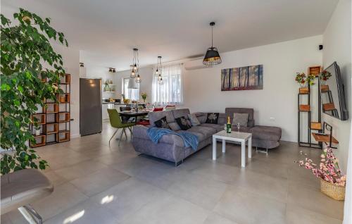 Lovely Home In Medulin