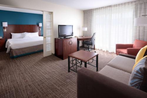 Sonesta ES Suites Dallas Medical Market Center Image