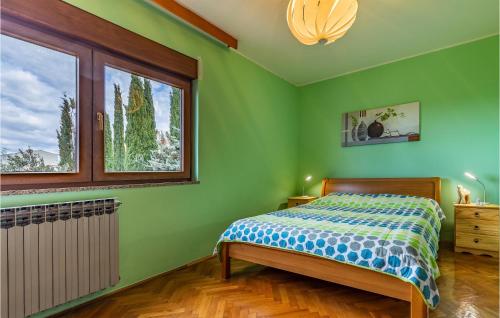 Krevet ili kreveti u jedinici u objektu Amazing Apartment In Vodnjan With House Sea View