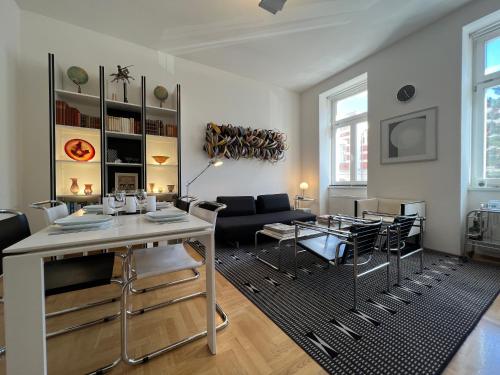 Wohnen auf Zeit - Vienna Design Apartment by Rabe - Parkplatz & Netflix & Coffee-Bar - nahe Schloss Schönbrunn