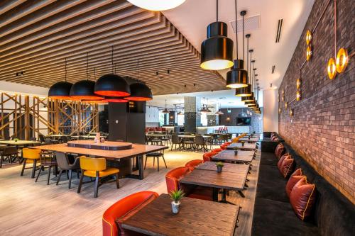 Holiday Inn Express Melbourne Little Collins, an IHG Hotel Image