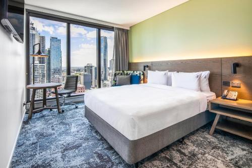 Holiday Inn Express Melbourne Little Collins, an IHG Hotel Image