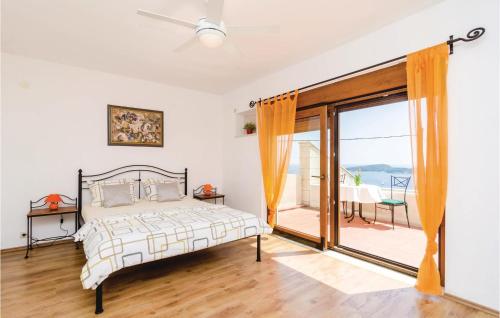 Легло или легла в стая в Cozy Home In Orasac With Wifi