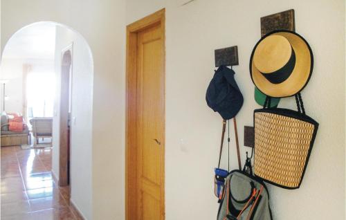 2 Bedroom Cozy Apartment In Torrevieja