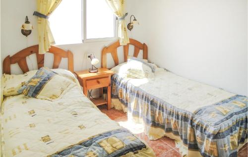 Ένα ή περισσότερα κρεβάτια σε δωμάτιο στο Beautiful Apartment In Torrevieja With 2 Bedrooms And Internet