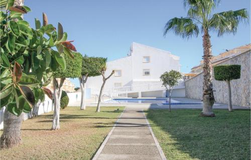 Gorgeous Home In Santa Pola With Wifi