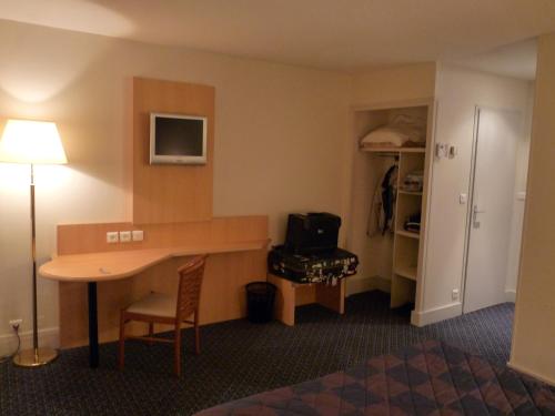 Posezení v ubytování Hotel Le Bourbon Pau Centre