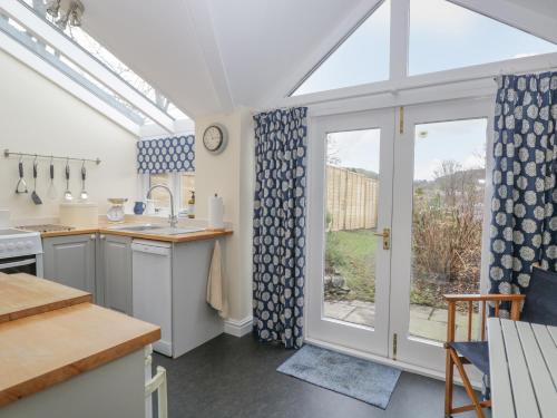 Gallery image of Hawthorn Cottage in Ulverston