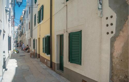 Awesome Home In Pag With Wifi