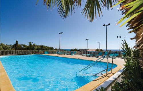 Πισίνα στο ή κοντά στο Nice Home In Prunete With Wifi