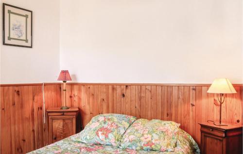 Postelja oz. postelje v sobi nastanitve Stunning Home In Morsalines With 1 Bedrooms And Wifi