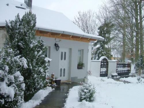 Spacious Holiday Home in Sommerfeld near Lake saat musim dingin