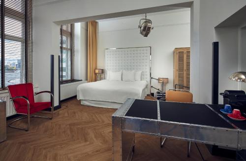 Katil atau katil-katil dalam bilik di Hotel New York by WestCord