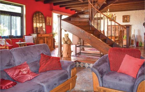 Χώρος καθιστικού στο 3 Bedroom Nice Home In Santec