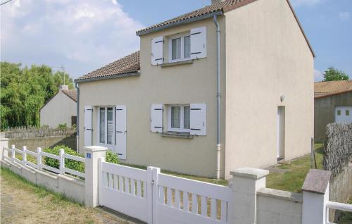 Awesome Home In La Plaine Sur Mer With 3 Bedrooms