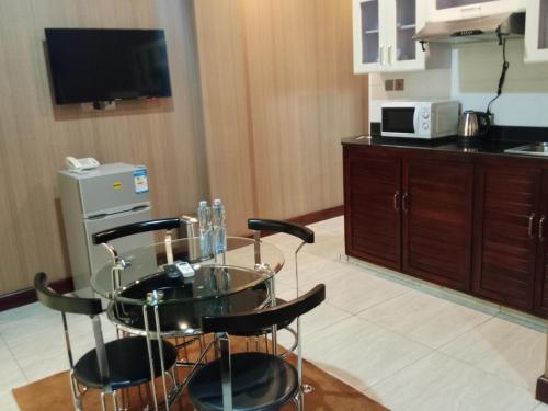 Kuchyň nebo kuchyňský kout v ubytování Hera Hotel Kampala