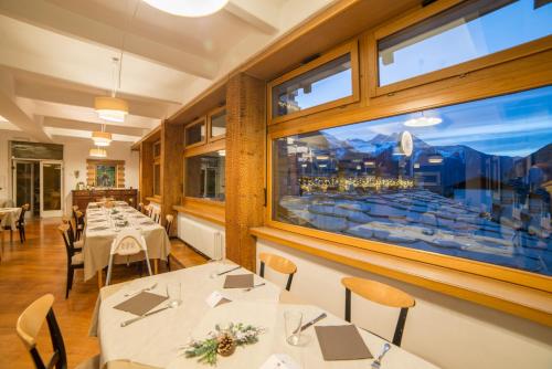 HG Hotel Italiaにあるレストランまたは飲食店
