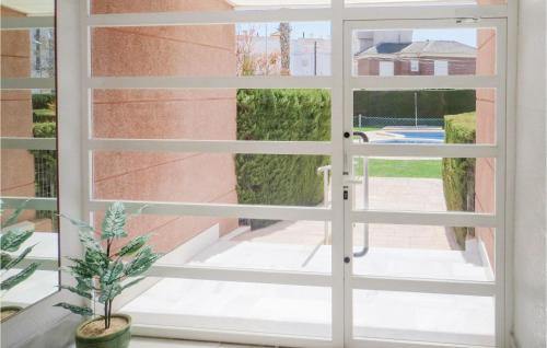 2 Bedroom Gorgeous Apartment In Torrevieja