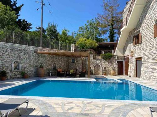 Πισίνα στο ή κοντά στο Villa Orthes