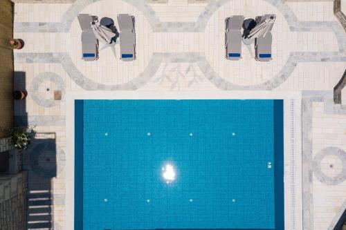 Πισίνα στο ή κοντά στο Villa Orthes