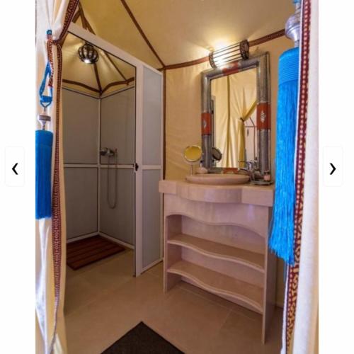 Ένα ή περισσότερα κρεβάτια σε δωμάτιο στο Magic Luxury Camp