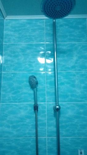 Bilik mandi di Hostel Viator
