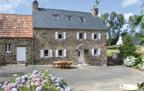 Nice Home In Trezeny With 3 Bedrooms