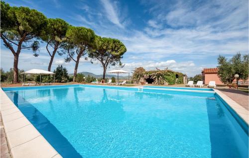 Amazing Home In Casalappi With 2 Bedrooms, Wifi And Outdoor Swimming Pool