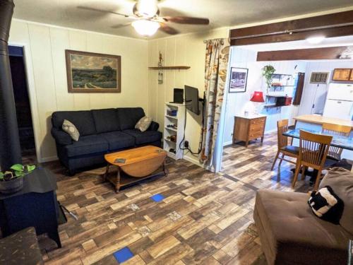 Sleeping Wolf Guest House – Photos 4