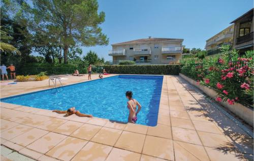 Gorgeous Apartment In Saint Raphael