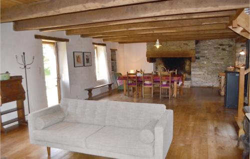 Posezení v ubytování Holiday Home Moelan Sur Mer With A Fireplace 356